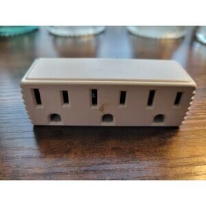AB-4 - 1 to 3 Outlet Adapter w/Ground (3-prong) - Max 15A White EI24416